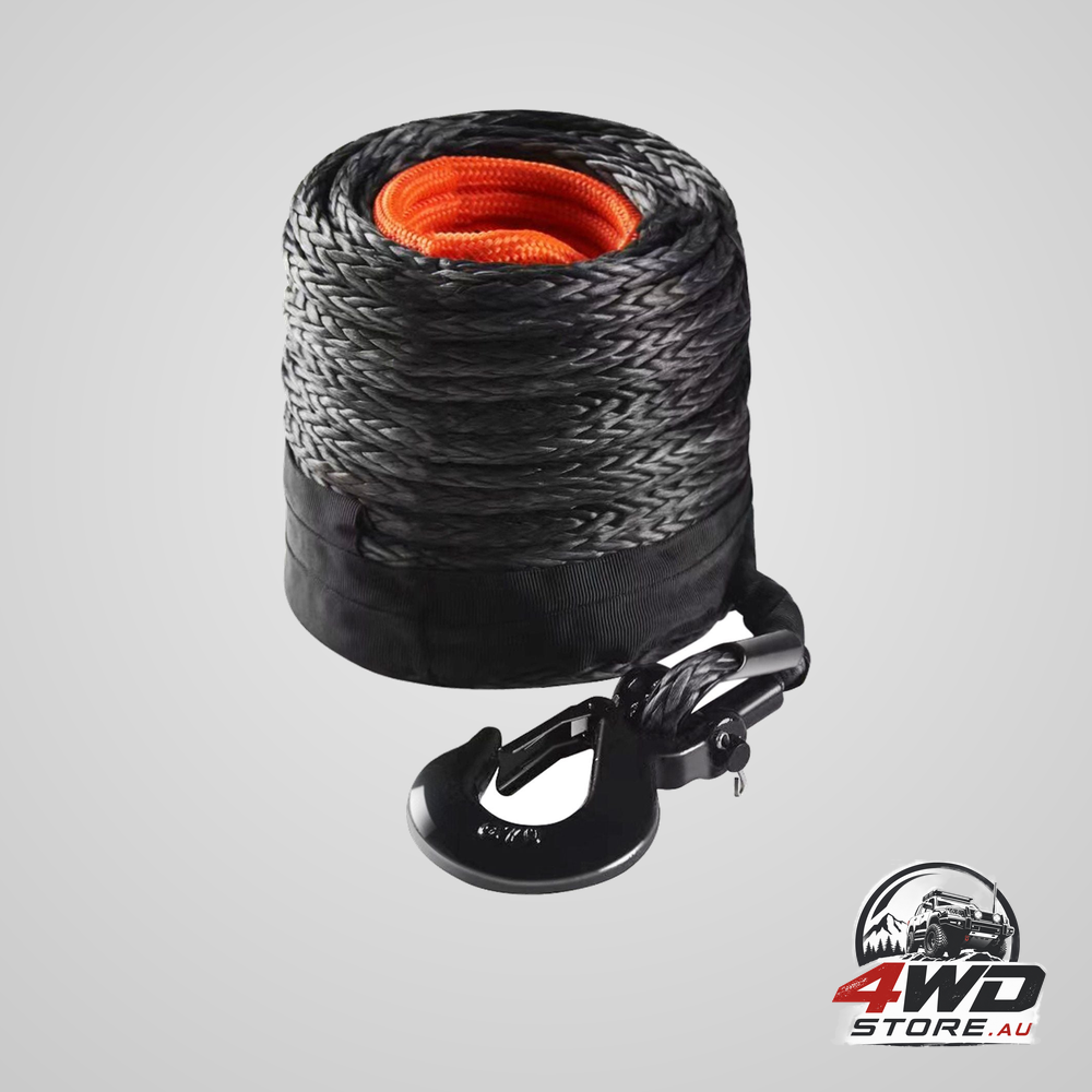Synthetic winch rope 9.5 mm x 30.5 m 117.9 kN with sleeve, forged hook and pull strap