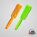 2 soft microfibre metal-free scratch-free car rim and wheel brushes, orange and green