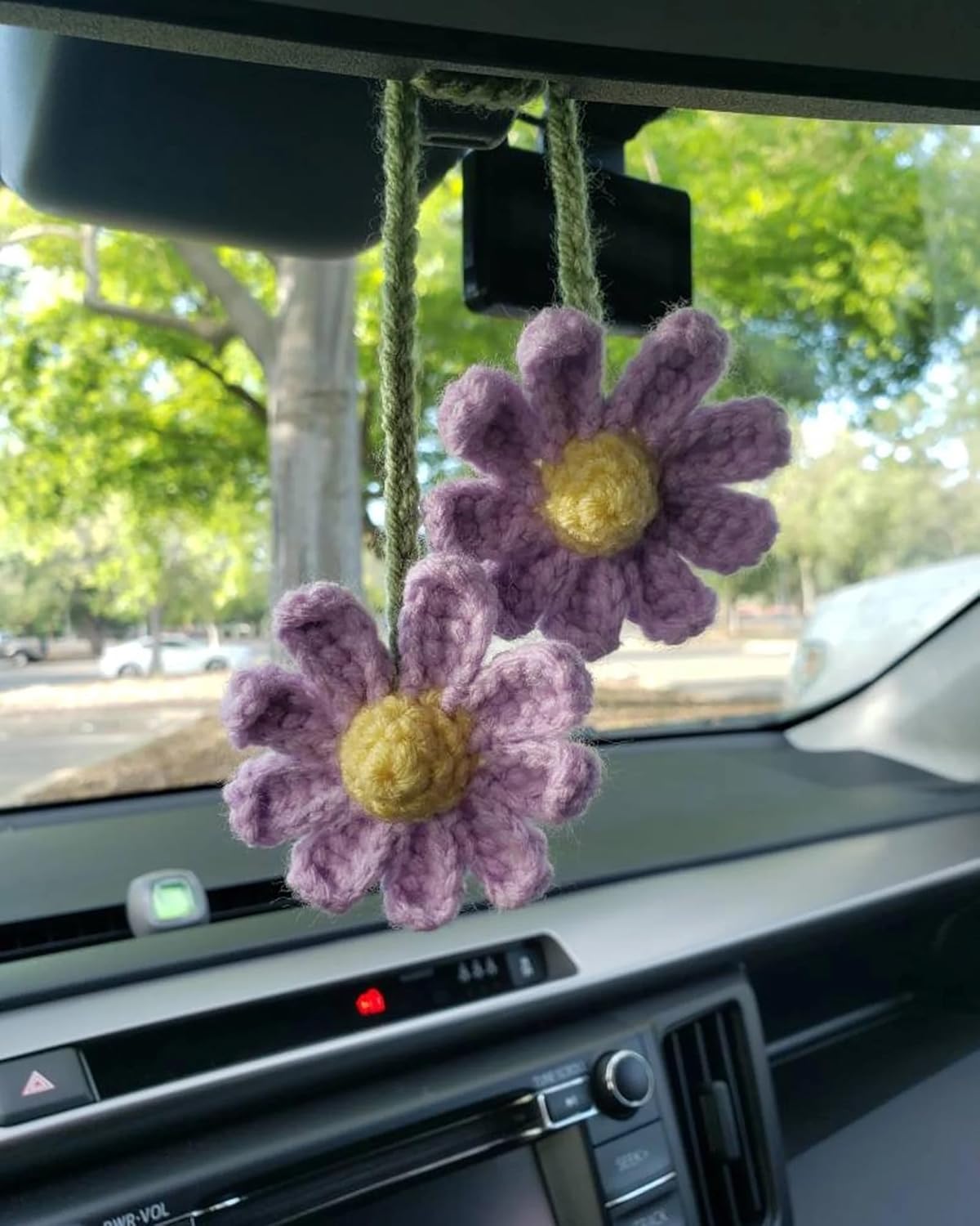 Crochet daisy rearview mirror charm — view 10