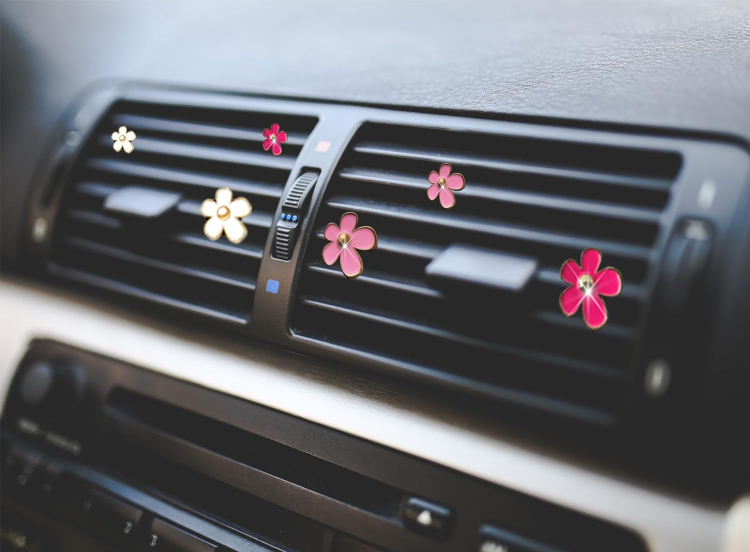 6 piece white daisy car vent clips — view 6