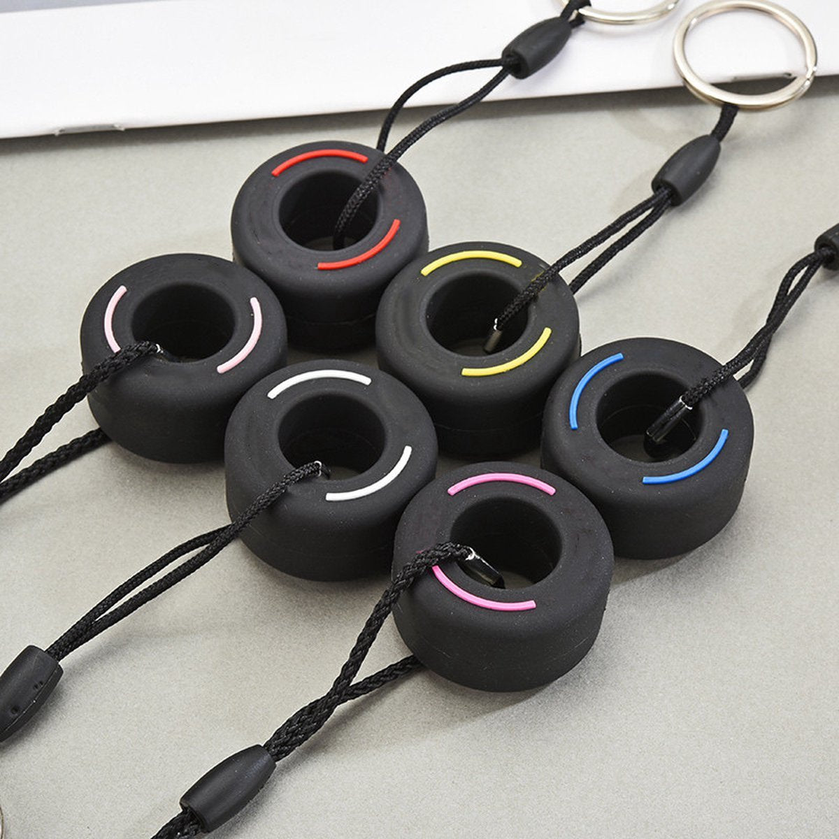 Racing tyre keychain black white — view 4