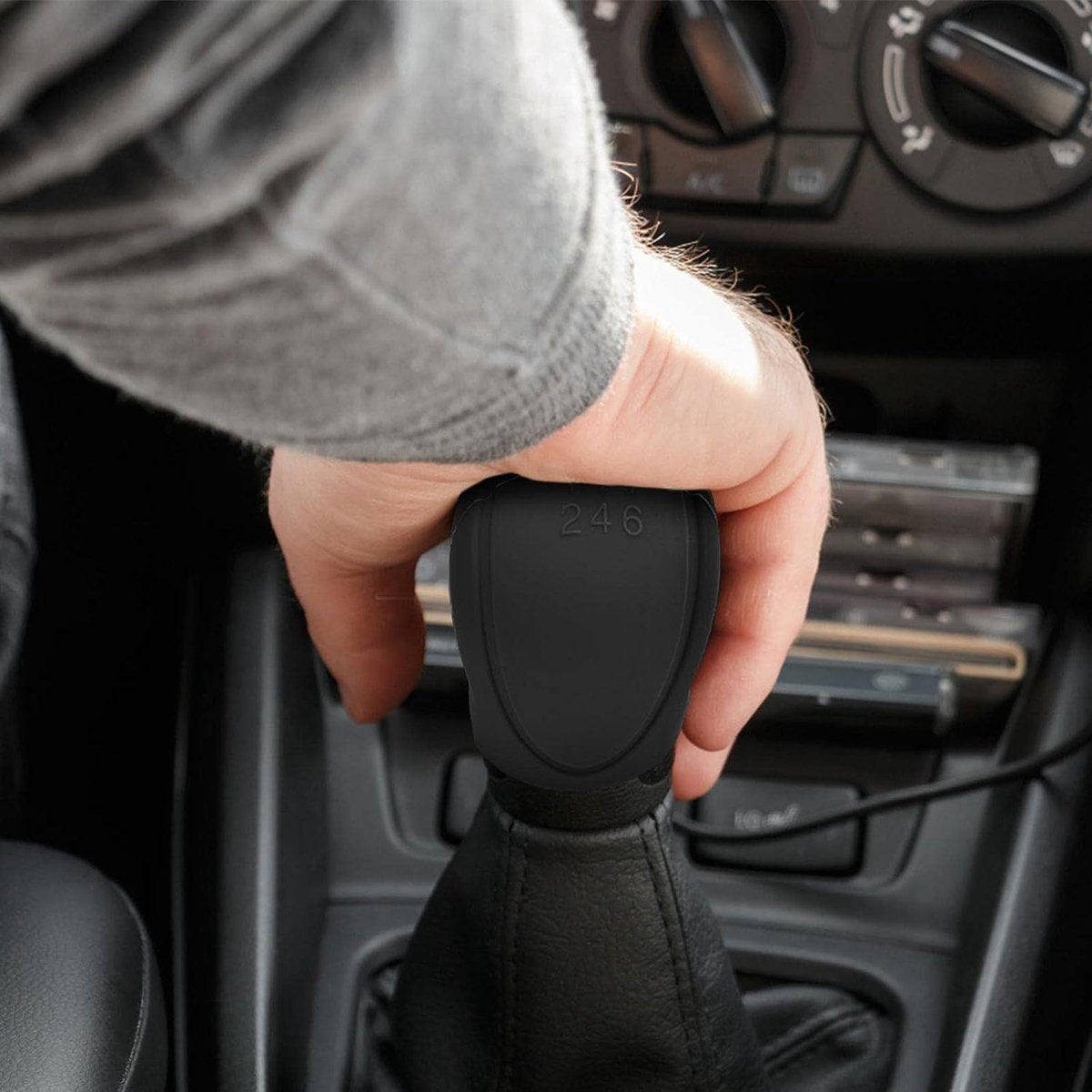 Car gear shift knob silicone cover black — view 5