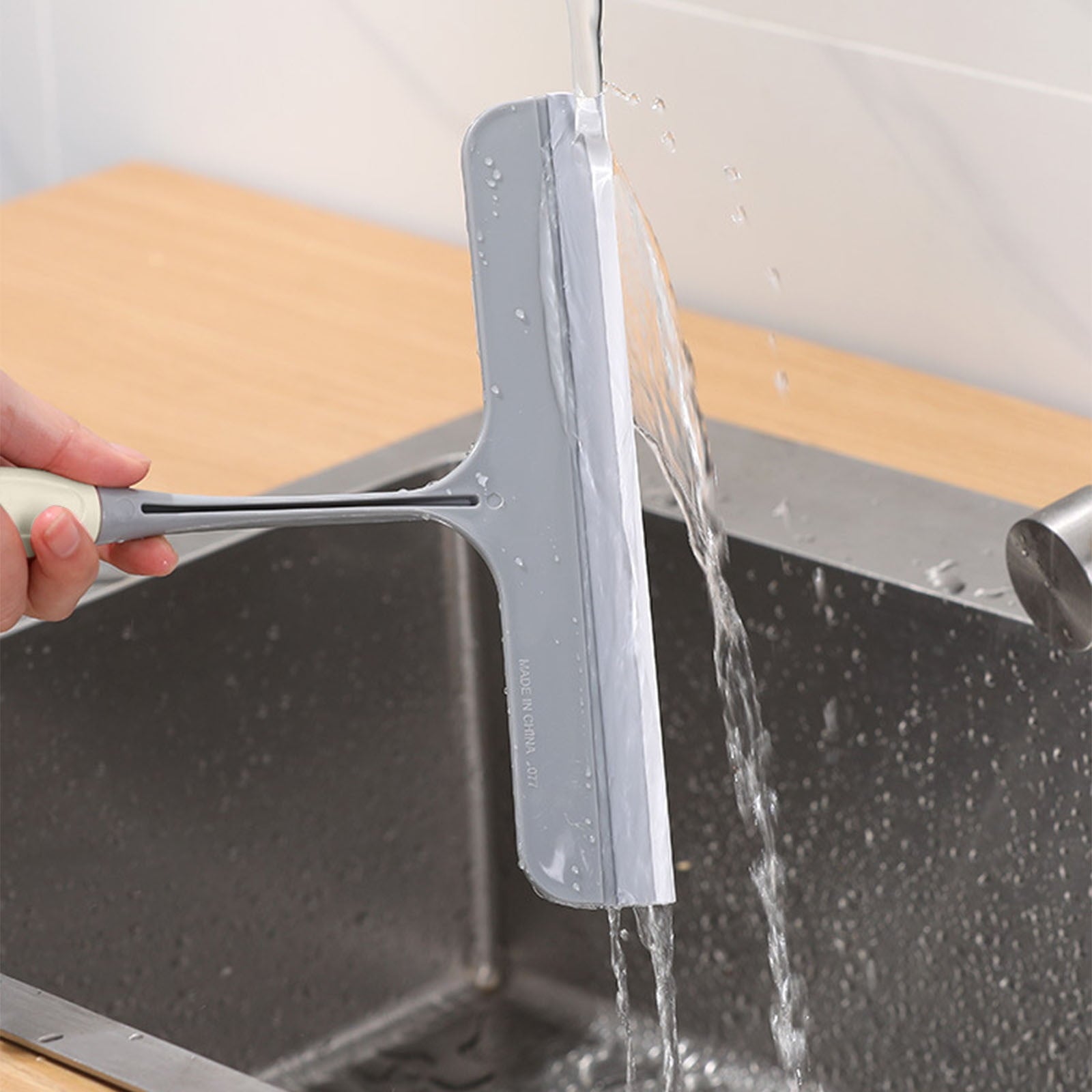 Window cleaning squeegee with hook — view 7