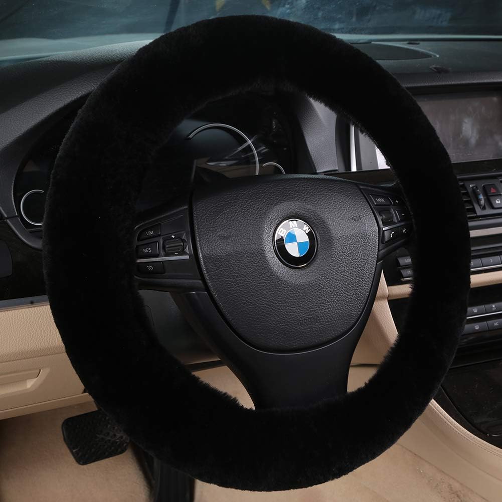 Fluffy sheepskin steering wheel cover — view 3