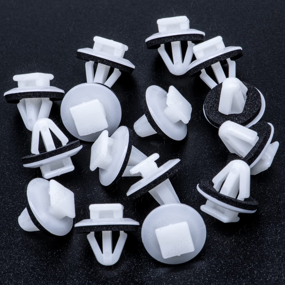 Rexka 15 piece Toyota door panel clips — view 2