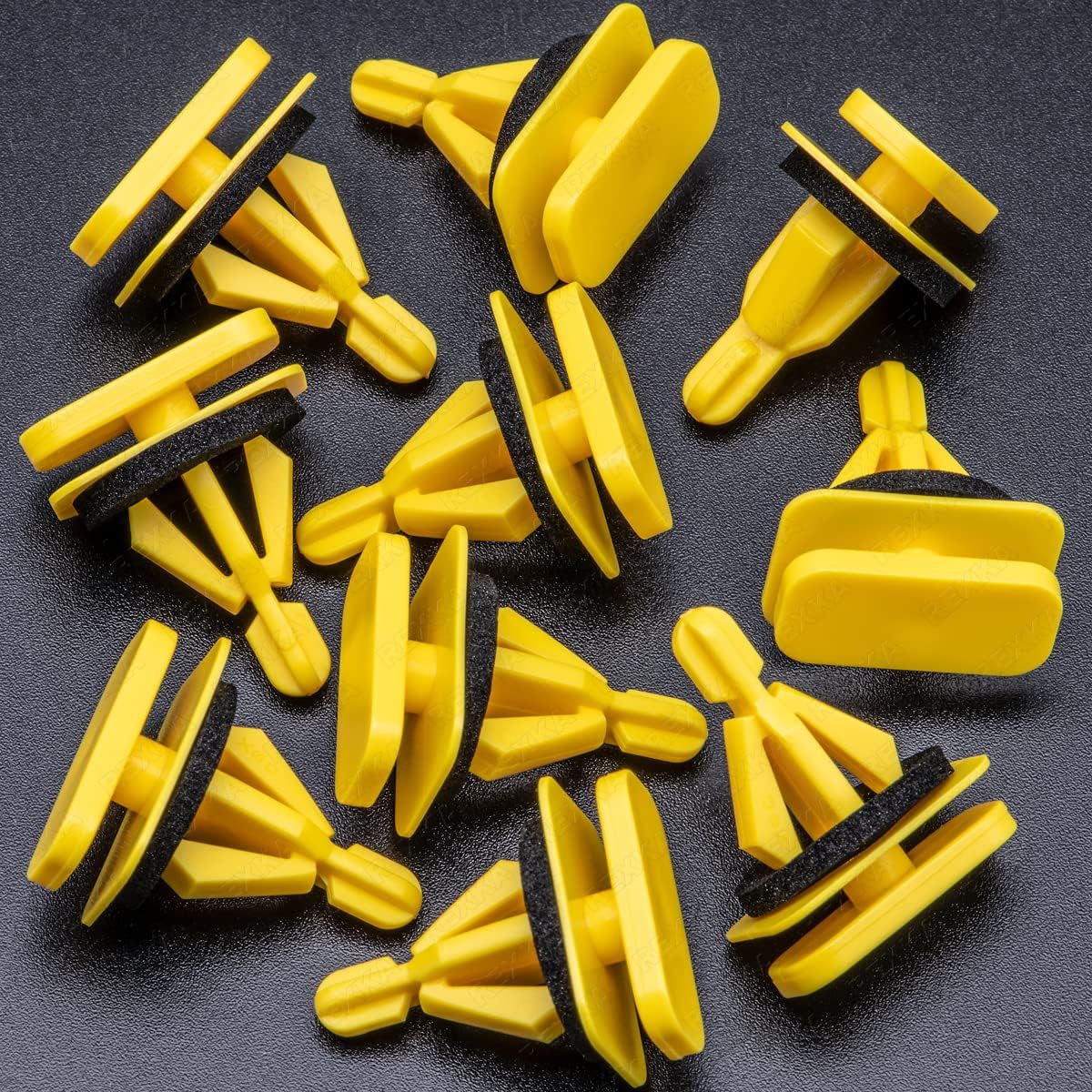 Rexka 10 piece GM rocker moulding clips — view 2