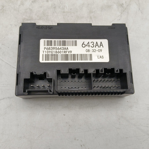 Jeep Grand Cherokee WK2 transfer case module 68395643AA — view 3