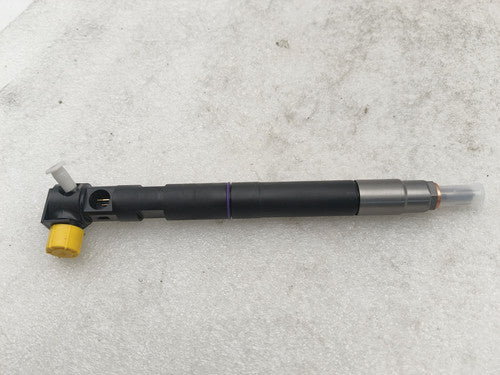 Hyundai iLoad Grand Starex diesel fuel injector — view 7