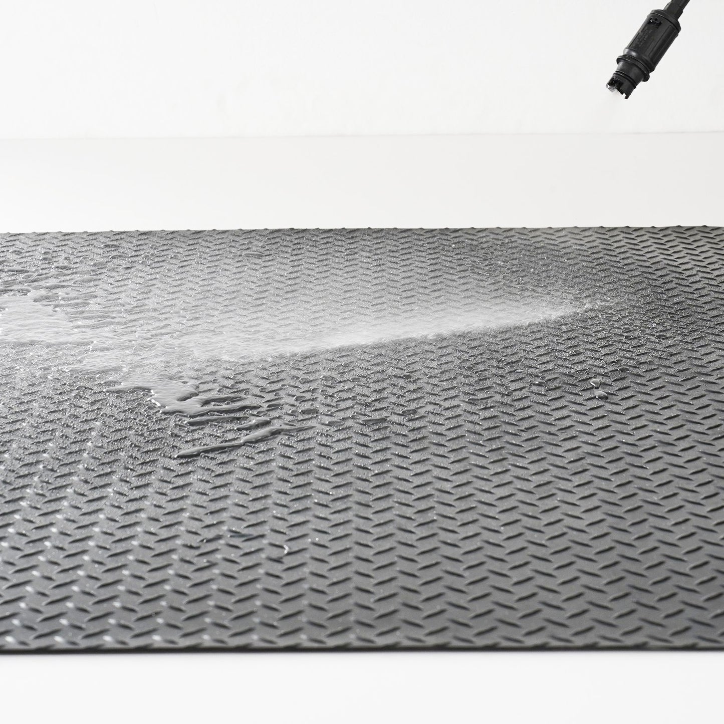 Diamond-Plate Rubber Flooring Roll, 3 — view 11