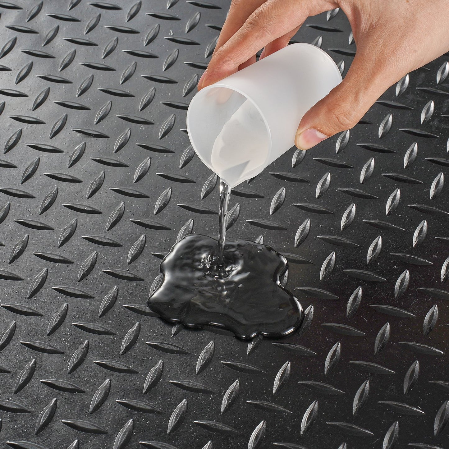 Diamond-Plate Rubber Flooring Roll, 3 — view 12